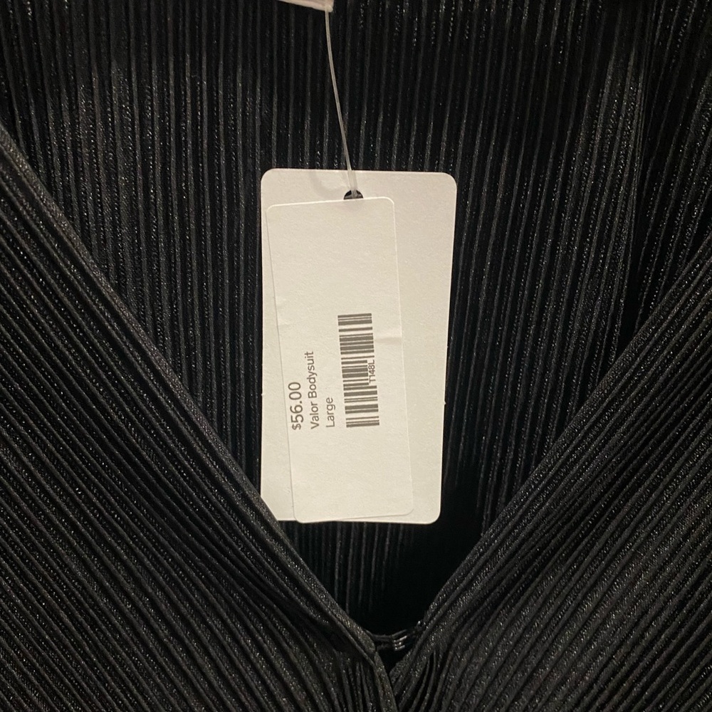 Black bodysuit NWT. Large